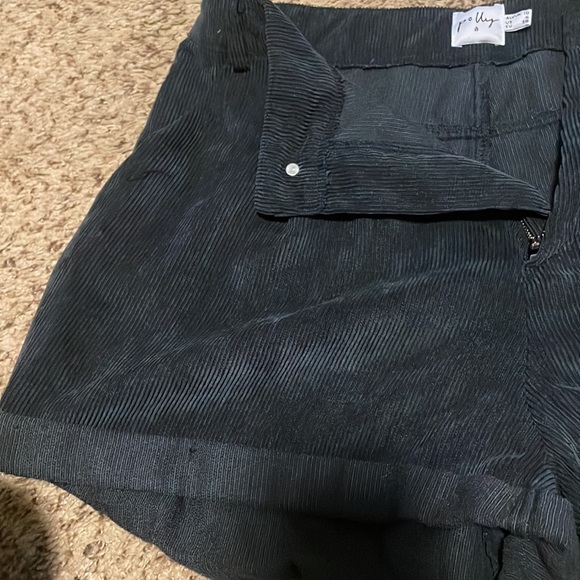 Princess Polly blue corduroy shorts - Picture 3 of 3